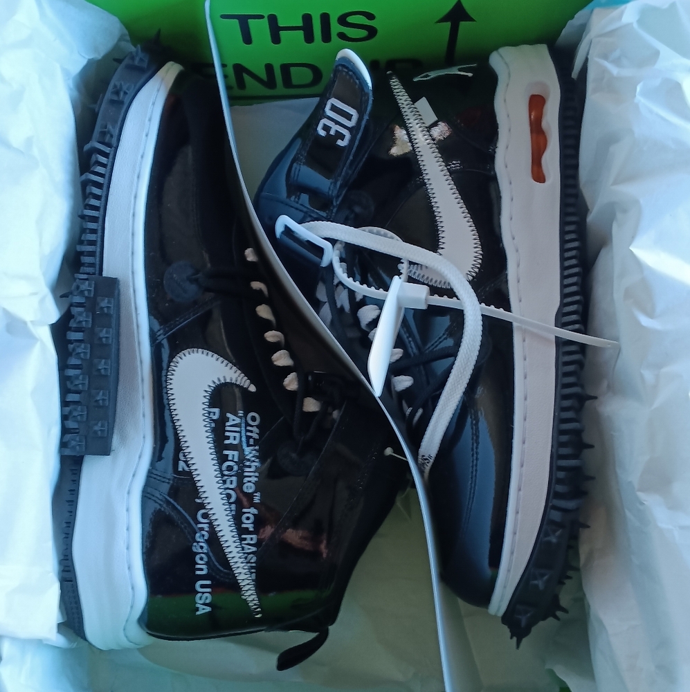 Off White - Picture 4 of 6